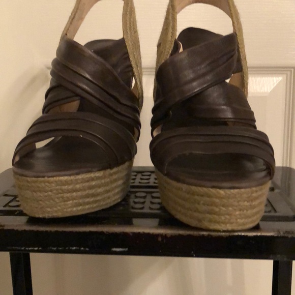 Shoes - Picture 2 of 5